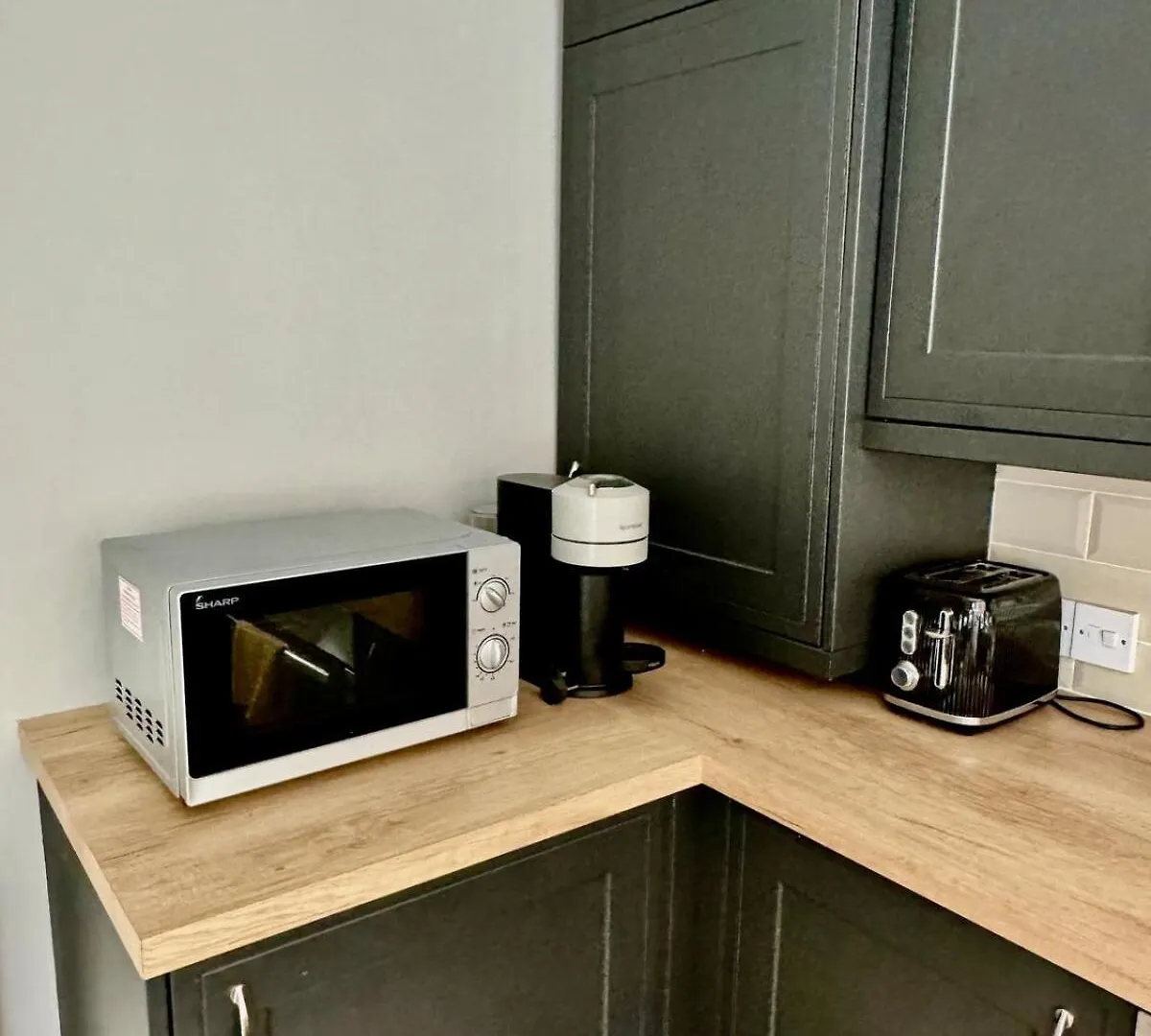 Stylish Garden Apartment In Central Cheltenham 0*,  United Kingdom