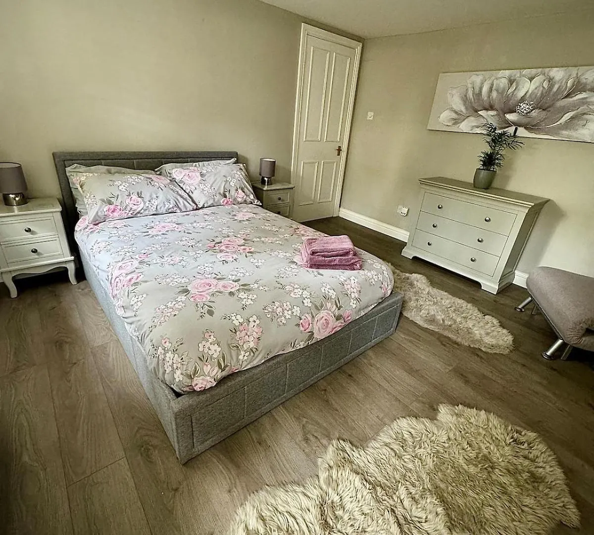Stylish Garden Apartment In Central Cheltenham