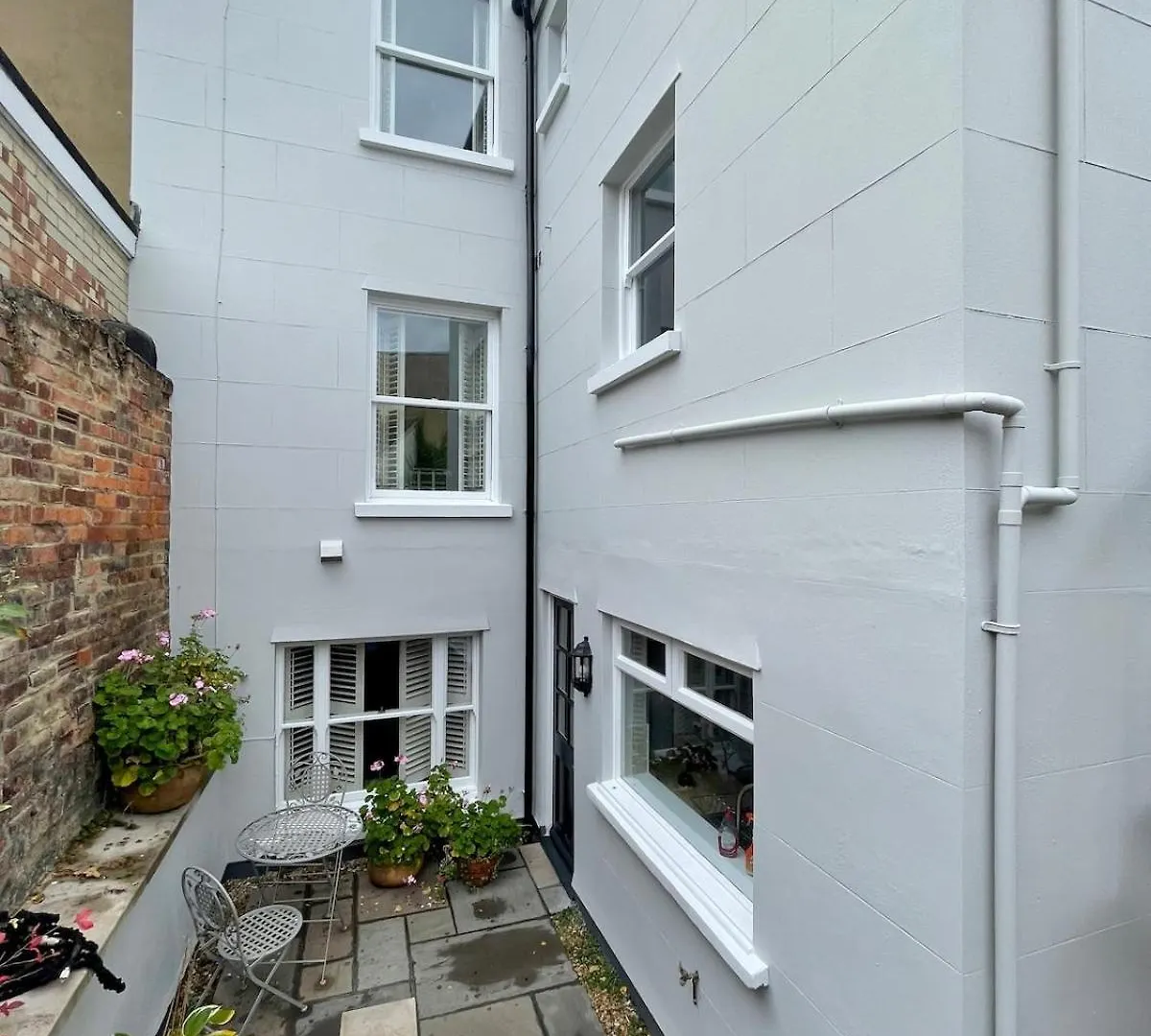 Stylish Garden Apartment In Central Cheltenham United Kingdom