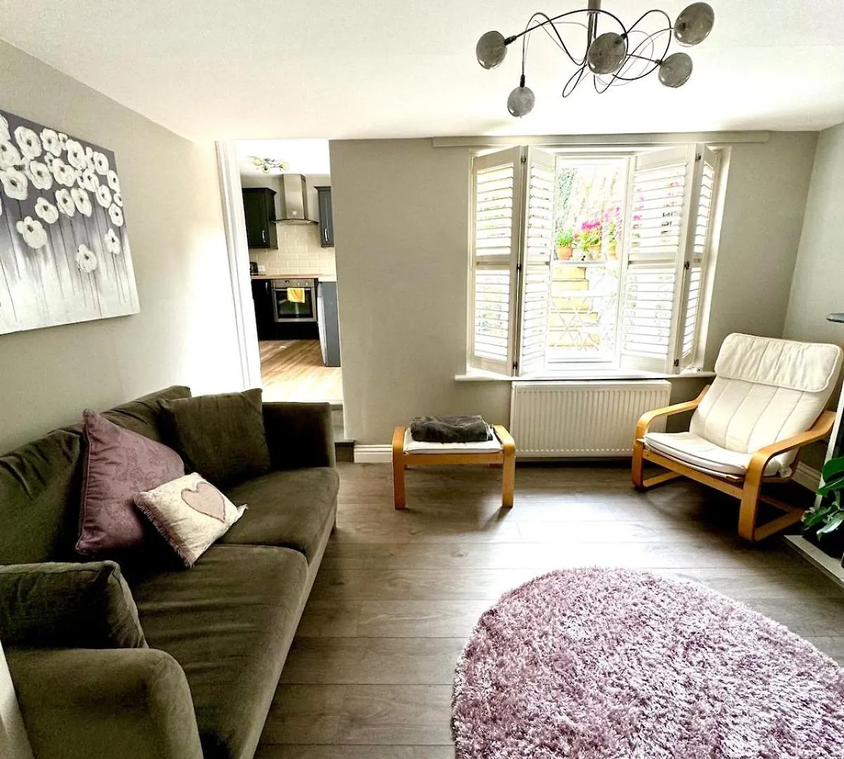 Stylish Garden Apartment In Central Cheltenham 0*,  United Kingdom